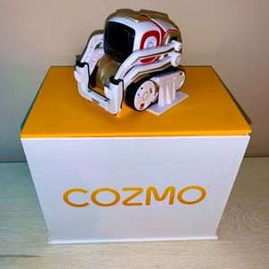 COZMO THE ROBOT!! Great gift! Like New with packaging!